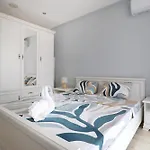 Stylish Paradiso 206 Aparthotel